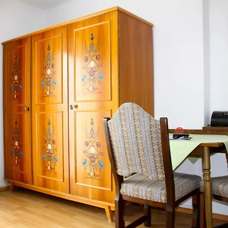 Han/Misafirhane Oelberg